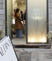 Ingresso dello spazio Aldina Milano